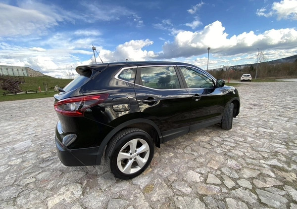 Nissan Qashqai cena 66000 przebieg: 70484, rok produkcji 2018 z Kielce małe 596